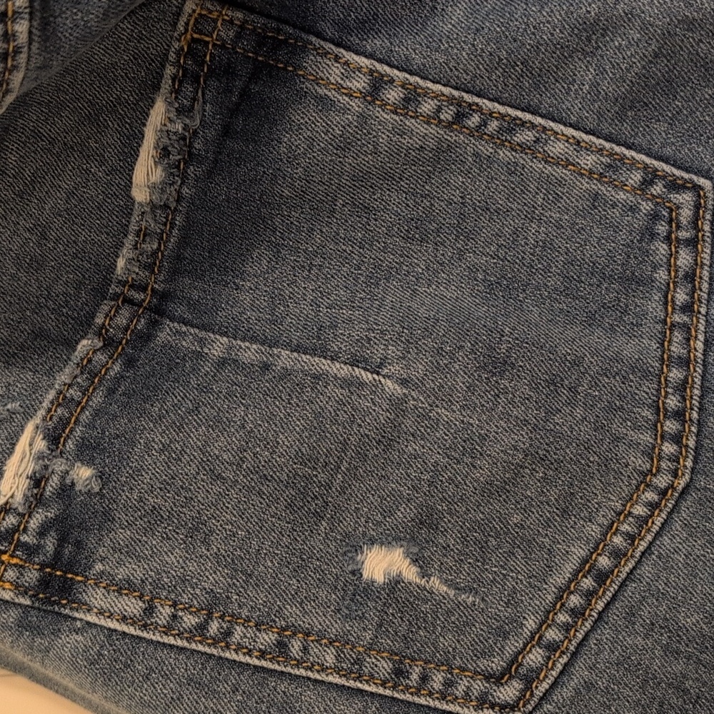 NWT ☀️ Aerie Jean Shorts Distressed with Back Elastic Band - Picture 5 of 8